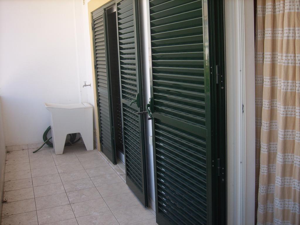 קווארטיירה Apartamentos Monica חדר תמונה