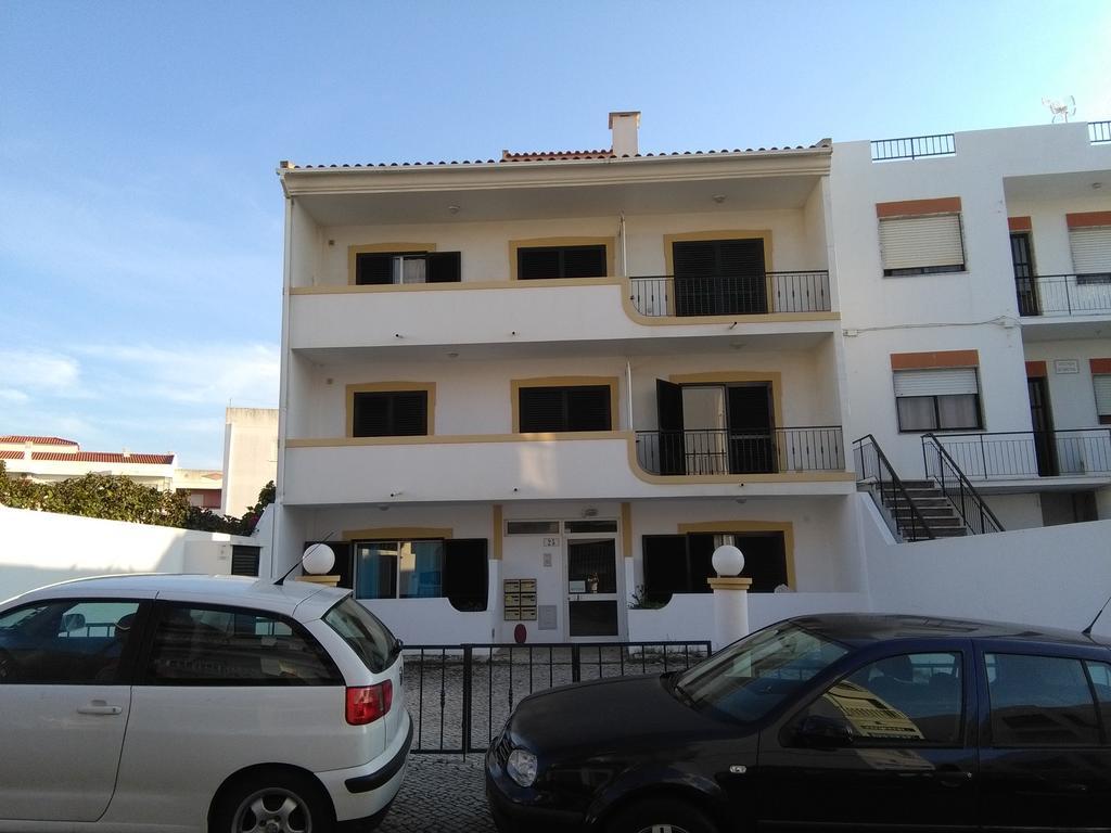 קווארטיירה Apartamentos Monica מראה חיצוני תמונה