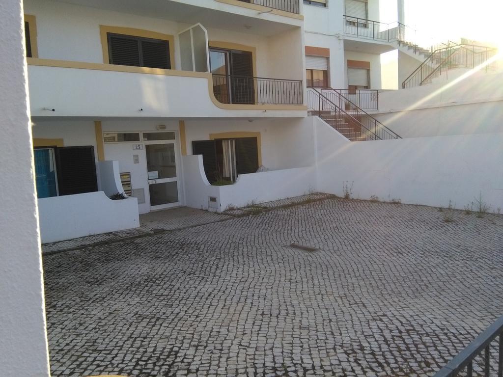 קווארטיירה Apartamentos Monica מראה חיצוני תמונה