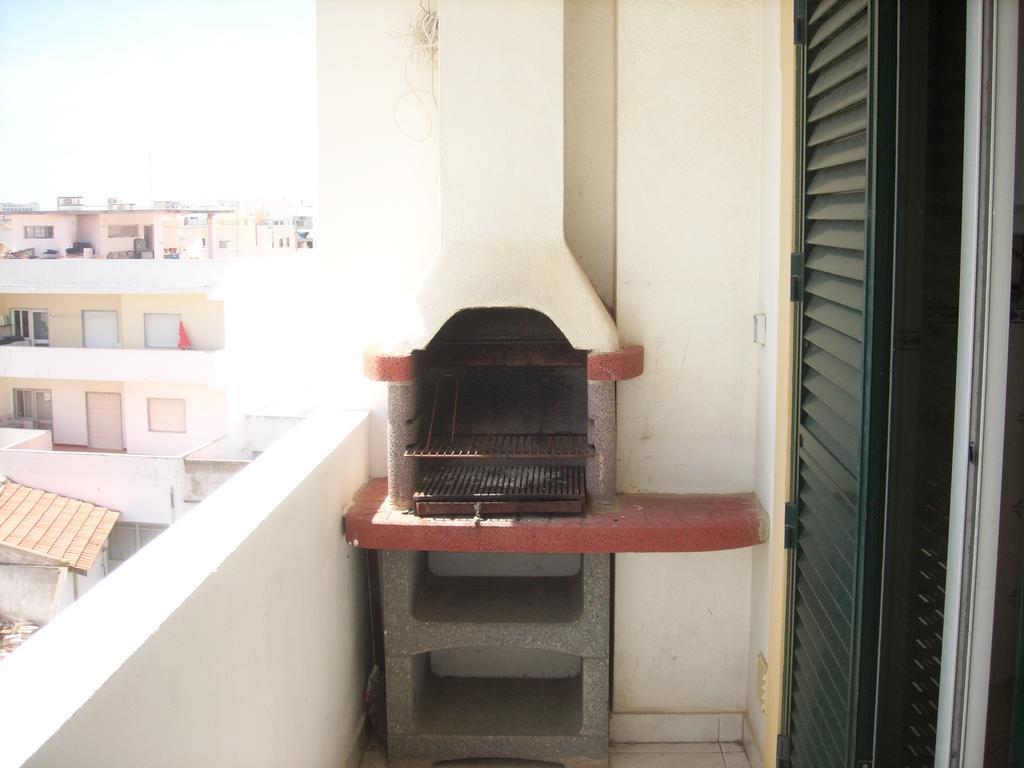 קווארטיירה Apartamentos Monica מראה חיצוני תמונה