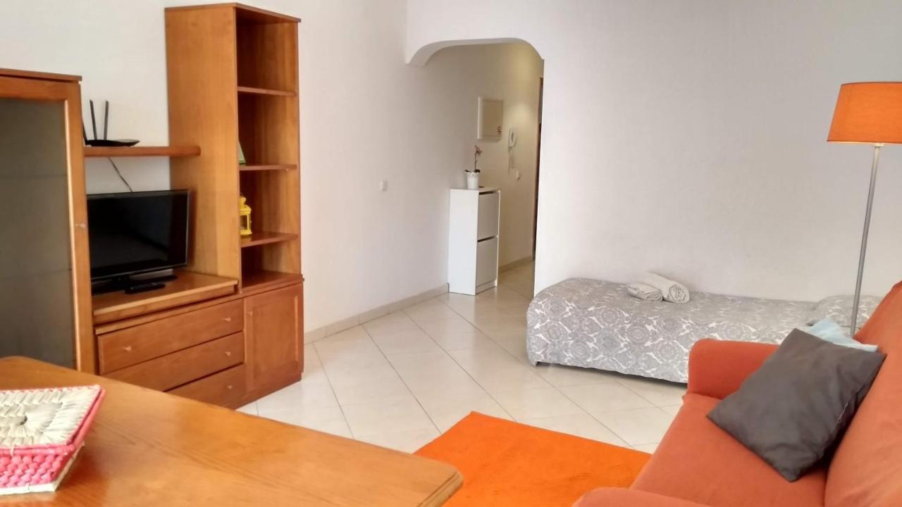קווארטיירה Apartamentos Monica מראה חיצוני תמונה