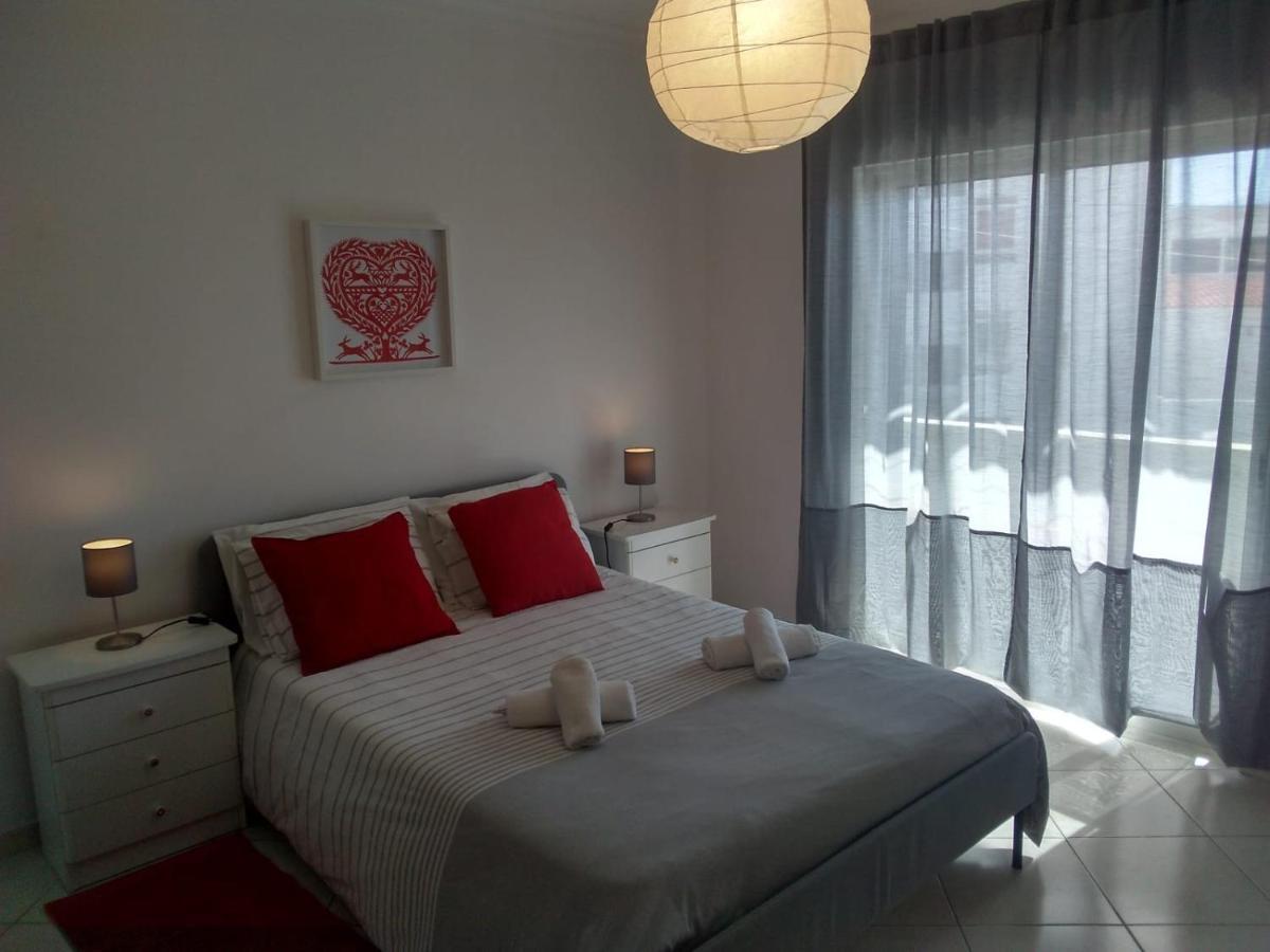 קווארטיירה Apartamentos Monica מראה חיצוני תמונה