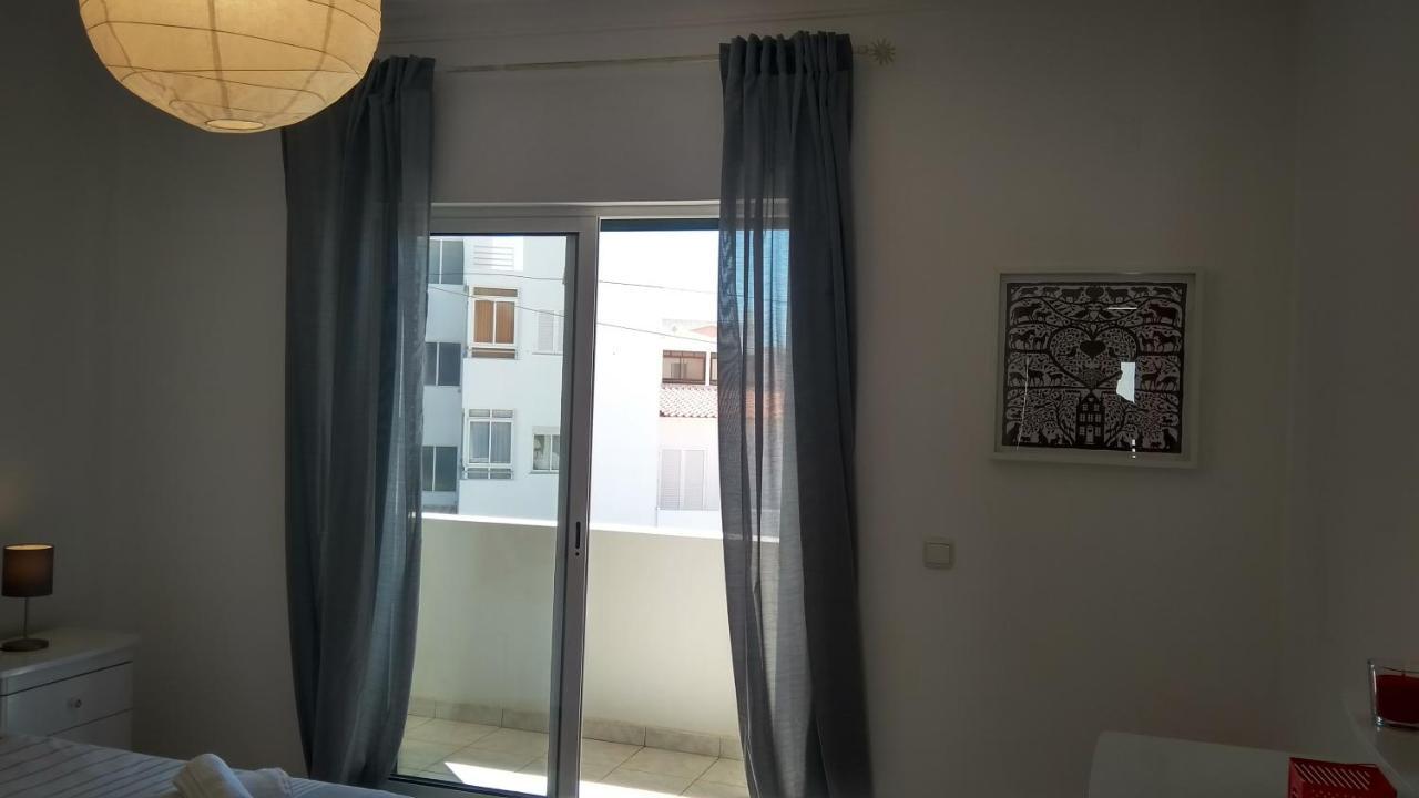 קווארטיירה Apartamentos Monica מראה חיצוני תמונה